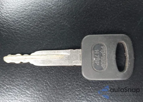 2005 Ford F-250 Lariat/Xl/Xlt из США, поврежденный, VIN 1FTSX21P65EB12064